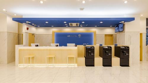 Toyoko Inn Osaka Namba - Convenient Location