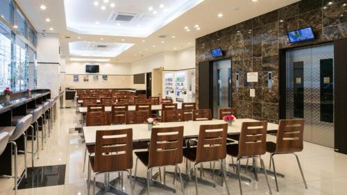 Toyoko Inn Osaka Tenjinbashi-suji Rokuchome - Hotel Overview