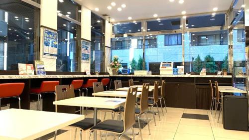 Toyoko Inn Tokyo Nihombashi Mitsukoshi Mae A4 - Facilities and Amenities