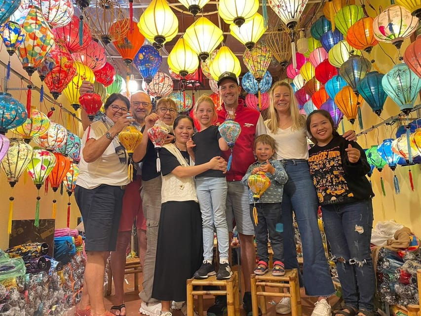 Traditional Lantern Class in Old Town