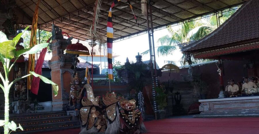 UBUD TOUR: BARONG DANCE/WATERFALLS /TEMPLES NEARBY