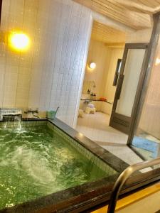 Umeoka Ryokan - Location and Accessibility