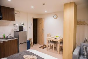 Valuehjq Tsurumibashi - Room Types and Accommodations