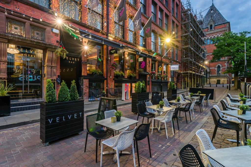 Velvet Hotel Review