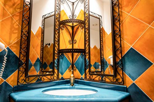 Villa Royale Montsouris - Location and Accessibility