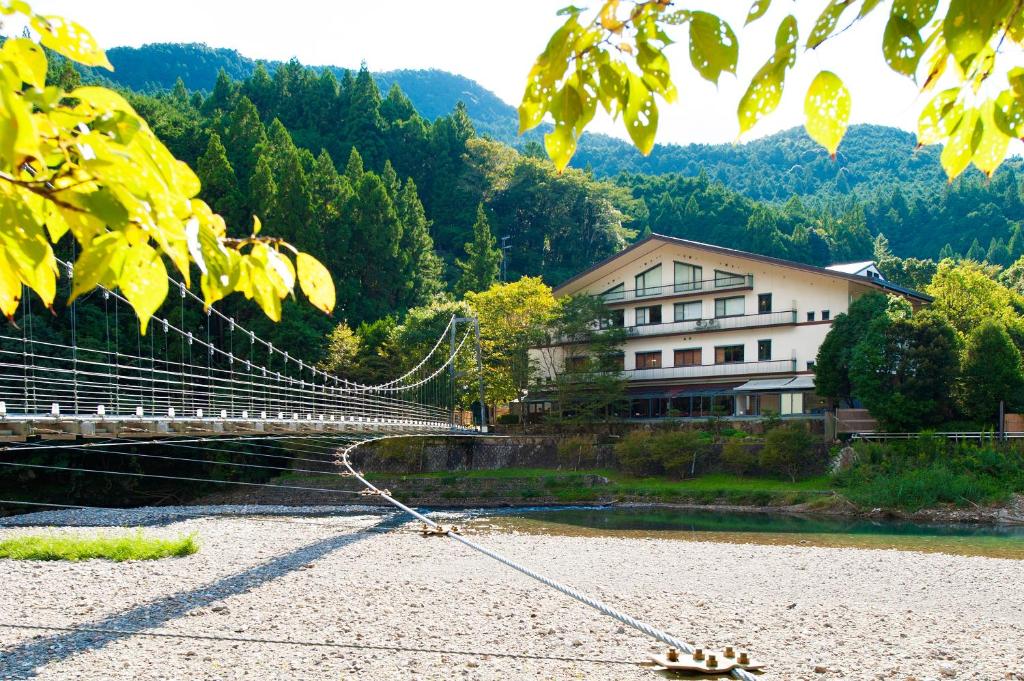 Watarase Onsen Hotel Yamayuri Review