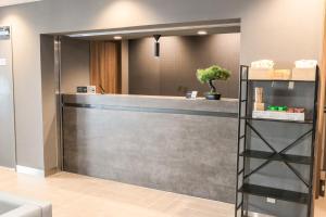 WAYFARER Shinsaibashi - Good To Know