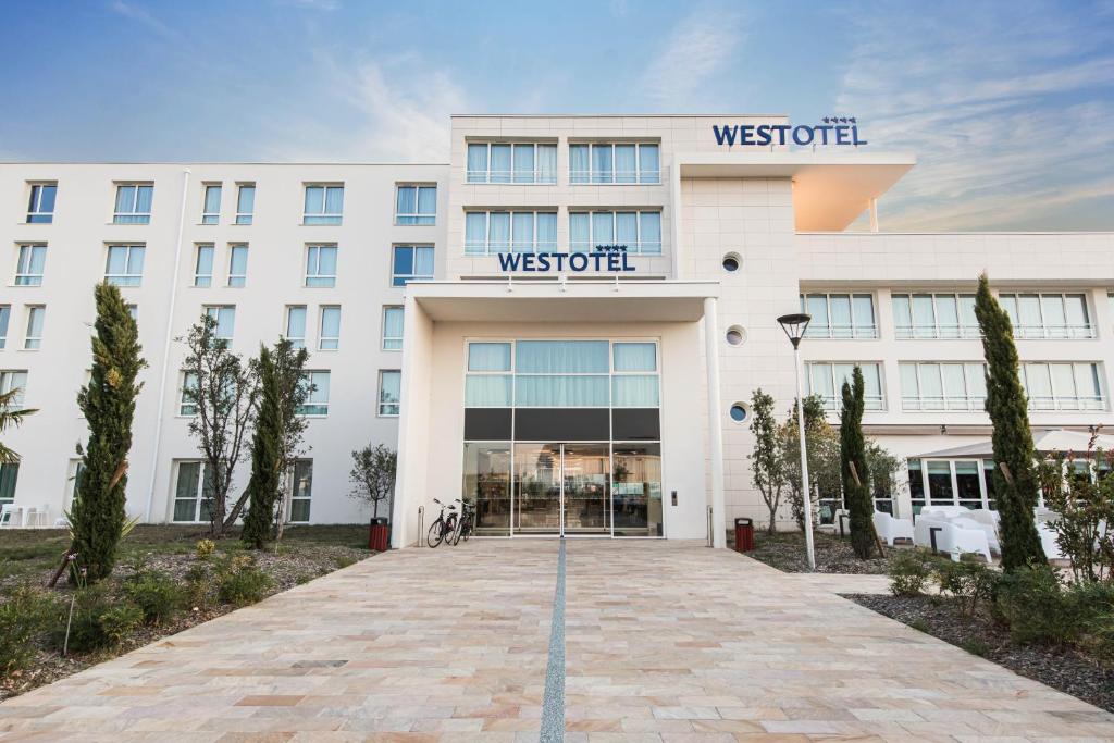 Westotel Tours Loire Valley - Hotel Overview