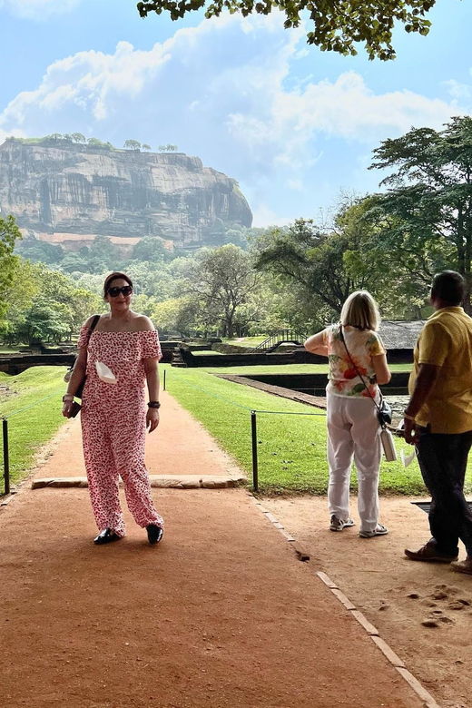 Wonder of Sigiriya Lion Rock and Minneriya Jeep Safari 4x4 - Overview of the Experience