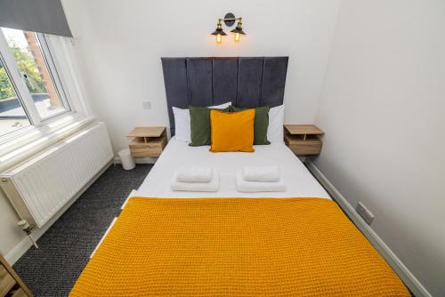 Woodford Hotel - Hotel Overview