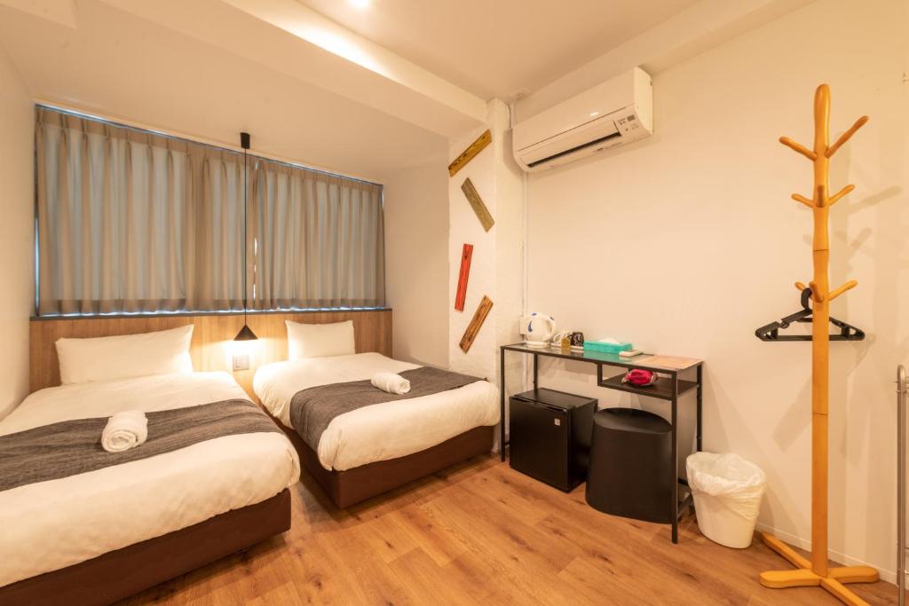 Yeah Room Namba - Property Overview
