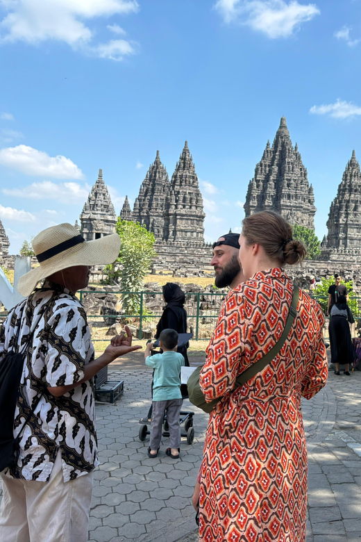 Yogyakarta: Taman Sari Water Castle & Prambanan Temple