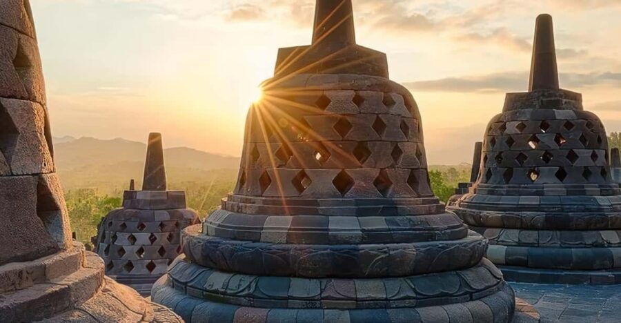 Yogyakarta Tour : Borobudur, Cirebon, Jakarta 3 Day 2 Night