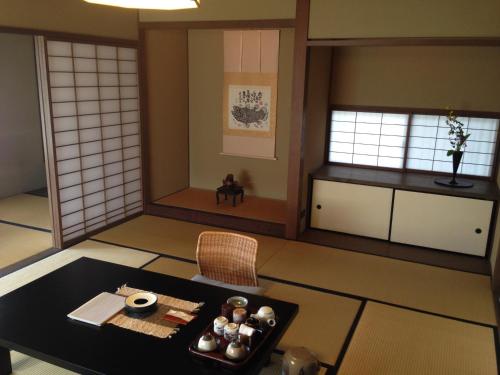 Yoyokaku - Overview and Location
