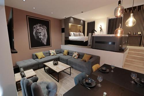 Zanzibar Suite - Overview of Zanzibar Suite