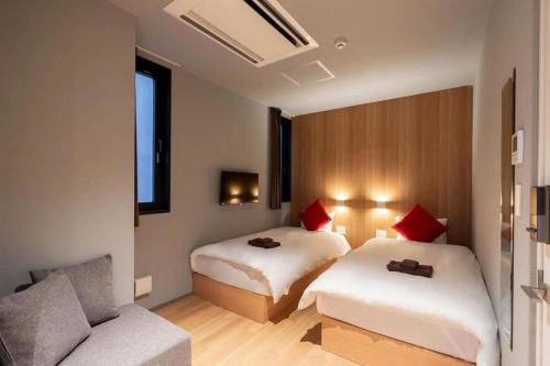 ZONE SHINSAIBASHI WEST - Hotel Overview and Location