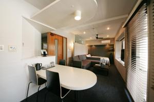 ZONK HOTEL Nakasu - Room Types and Capacity