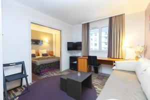 2-Room Apartment With Terrace in Paris La Défense - in Aparthotel - Points About Your Stay