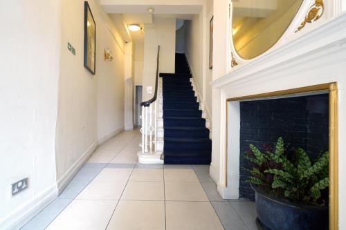 17 Hertford Street - Guest Experiences