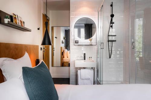 9Hotel Bastille-Lyon - Room Types and Amenities