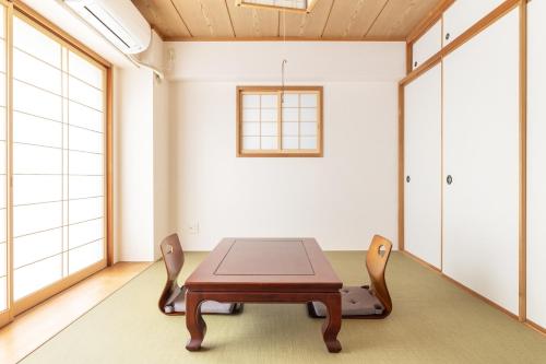 A Marvelous Blend of Tradition and Modernity, Independent 1st-floor Suite, Accommodates Up to 10 Guests! - Good To Know