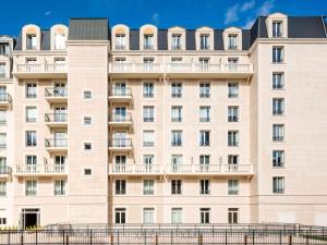 Adagio Access La Defense Puteaux Aparthotel - Location and Accessibility