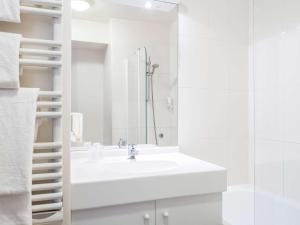 Adagio Access Paris Quai D'ivry Aparthotel - Amenities and Services Offered