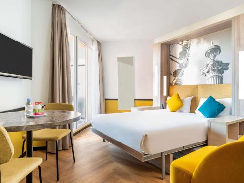 Adagio Paris Montrouge Aparthotel - Room Features and Amenities