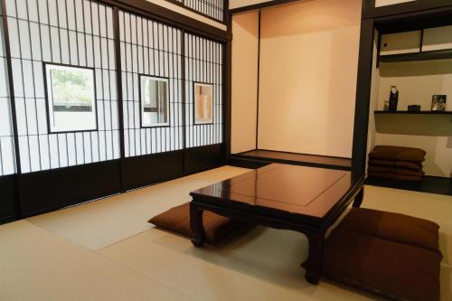 AKAMA Kamakura - Amenities and Services