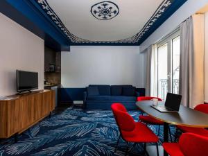 Aparthotel Adagio Paris Haussmann Champs Elysées - Prime Location Highlights