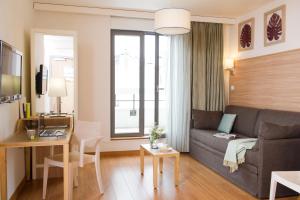 Aparthotel Adagio Paris Vincennes - Prime Location Benefits