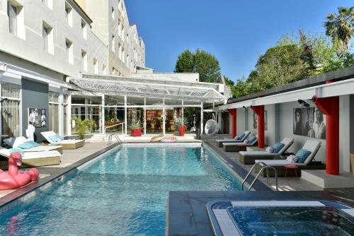 Arles Plaza Hotel - Convenient Location