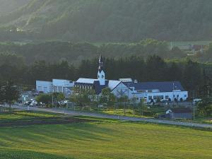 Assabu Uzura Onsen Shiki No Yado - Accessibility and Nearby Attractions