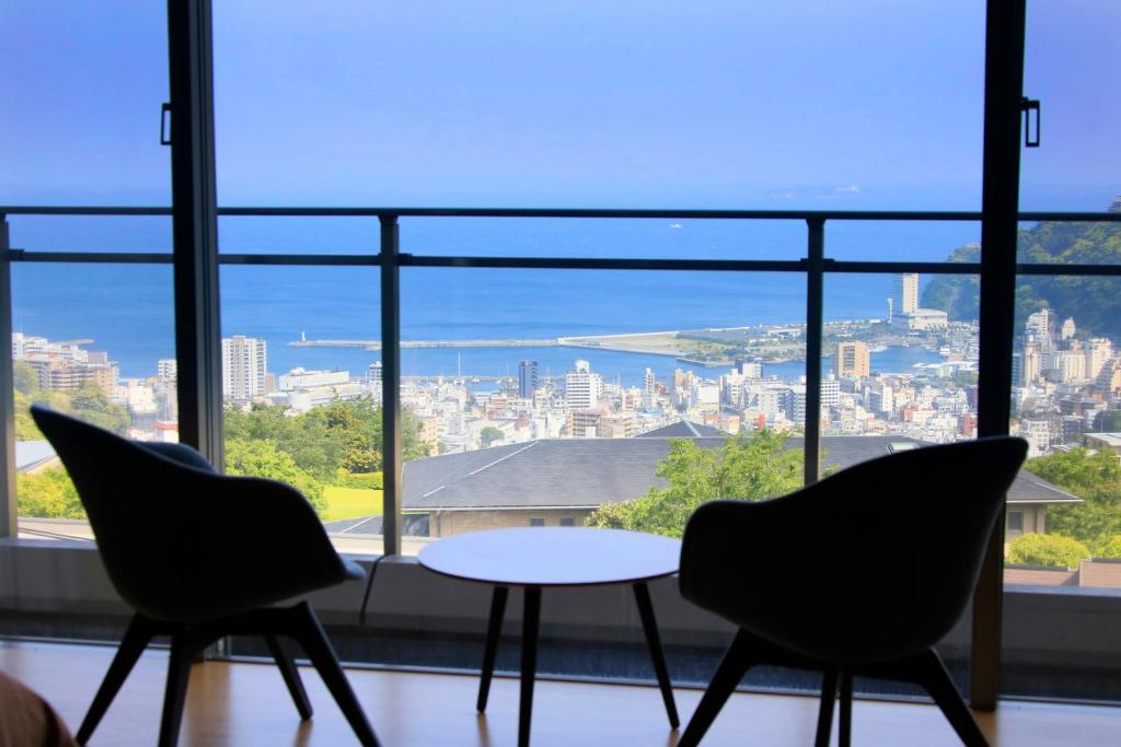 Atami Fuga Review