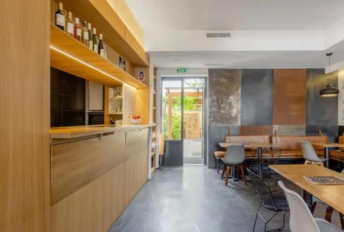 Atypik Hotel - Amenities and Services