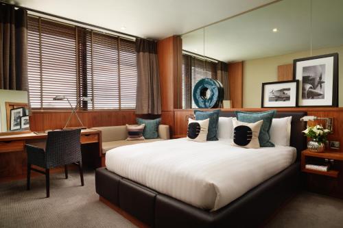 Aviator - Guest Experiences and Ratings