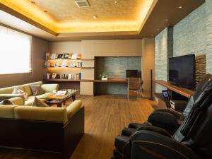 Awaji Yumesenkei - Accommodation Options