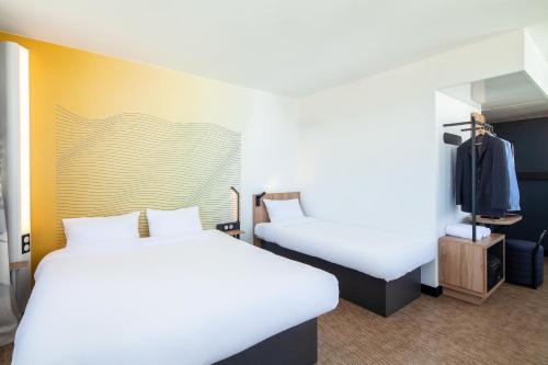 B&B HOTEL Massy Gare TGV - Room Features and Amenities