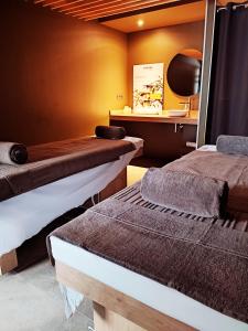 Belaroïa Montpellier Centre Saint Roch - Accommodations and Room Amenities