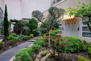 Best Western Crequi Lyon Part Dieu - Location and Nearby Attractions