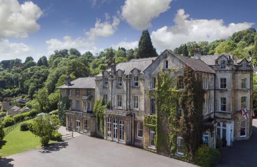 Best Western Limpley Stoke Hotel - Accommodation and Amenities