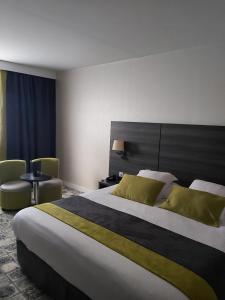Best Western Plus Evreux Palais Des Congrès - Location and Accessibility
