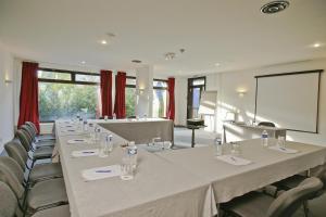 Best Western Plus Hostellerie Du Vallon - Facilities and Amenities
