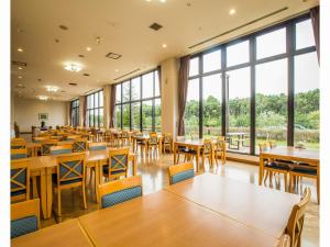 Blue Port Hotel Kitakyushu Airport - Room Types and Amenities