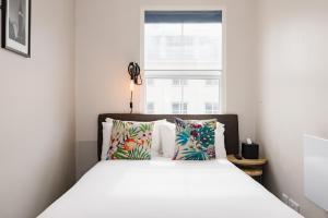 Borough High Street Rooms - Ideal Location and Accessibility
