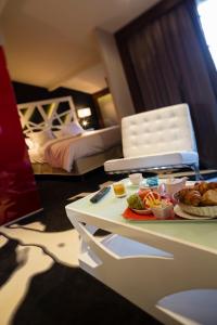 Brienne Hotel - Location and Nearby Attractions