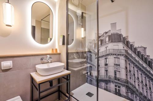 Campanile Paris Ouest - Pont De Suresnes - Hotel Amenities and Services