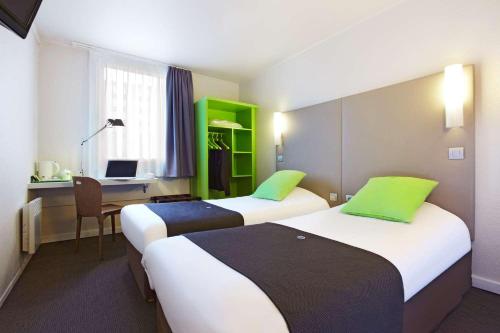 Campanile Saint-Quentin-En-Yvelines - Amenities and Services