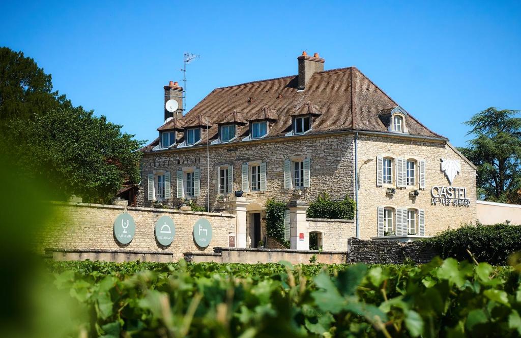 Castel De Très Girard - Hotel & Restaurant - Teritoria - Charming Historical Wine Press Conversion