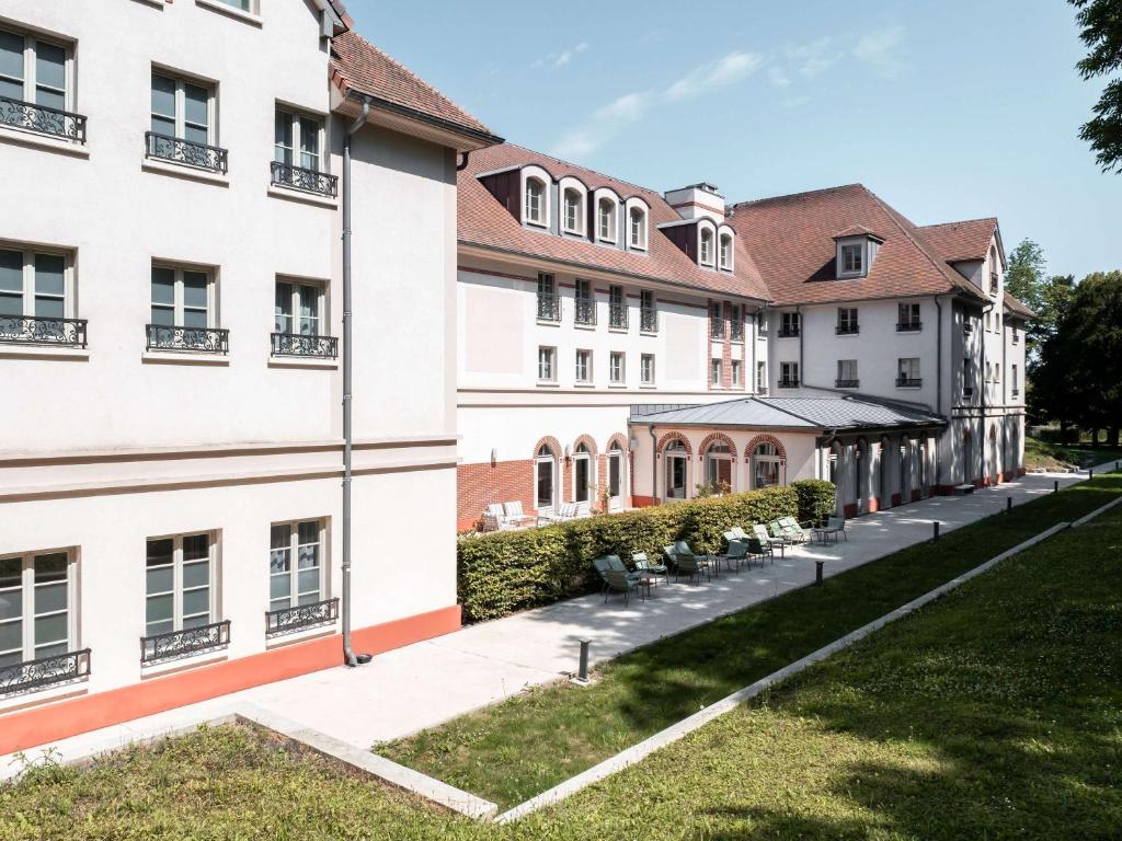 Castel Maintenon - Handwritten Collection - Accommodation Details